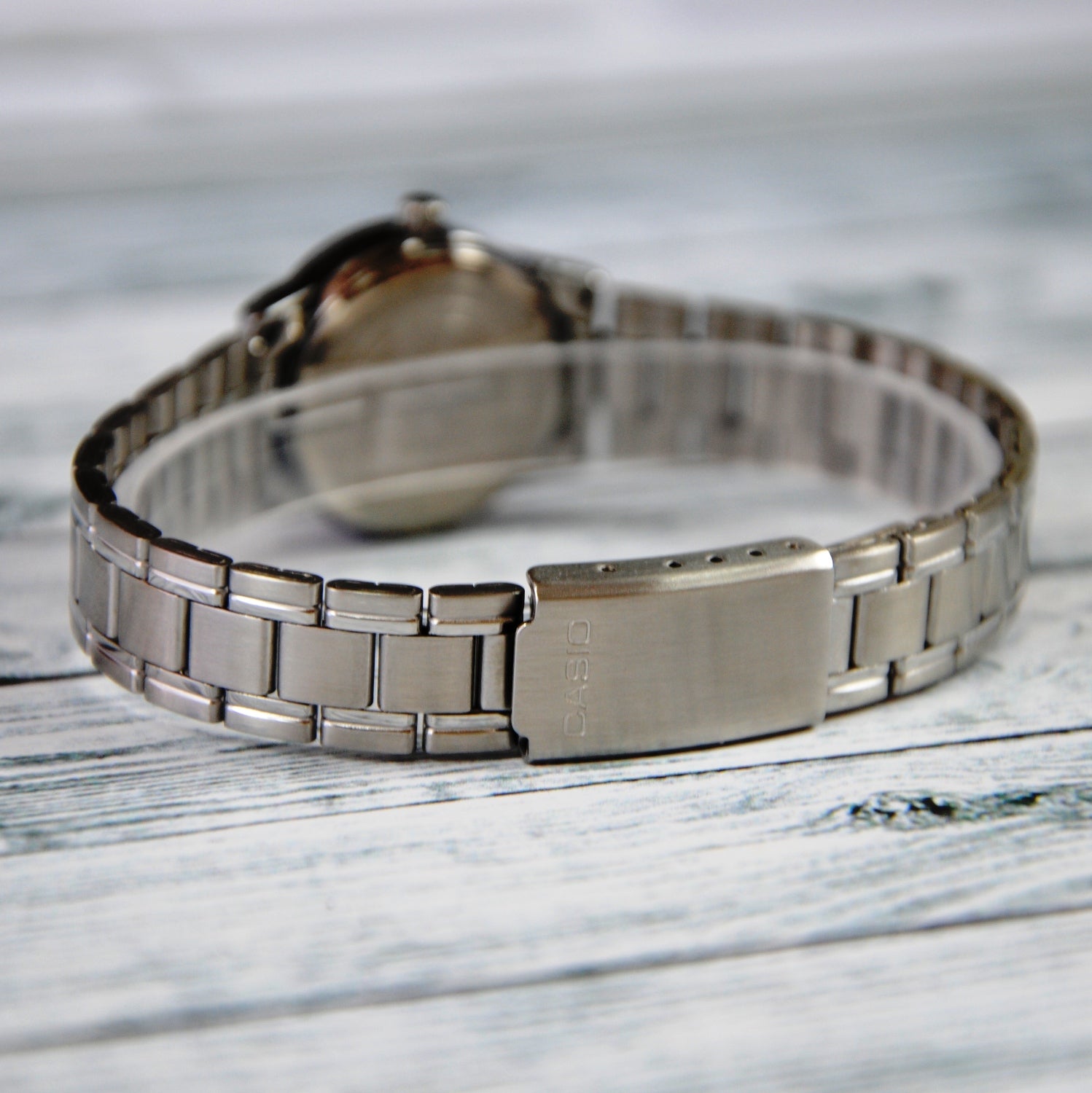 Reloj Casio LTP-V002D-2B