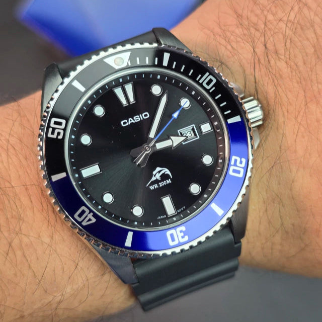 Reloj Casio l MDV 106 200 Mts l