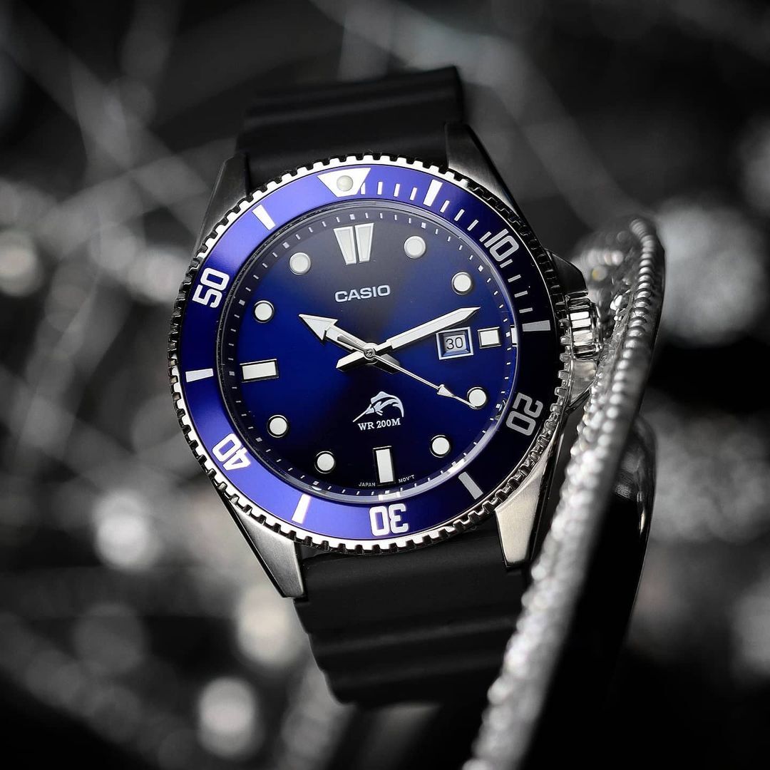 Reloj Casio l MDV 106 200 Mts l