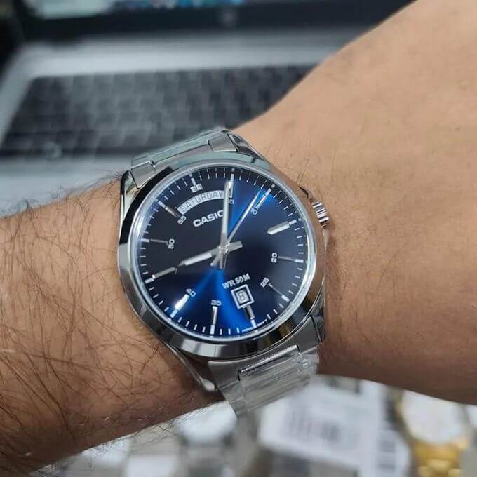Reloj Casio lMTP-1370D-1