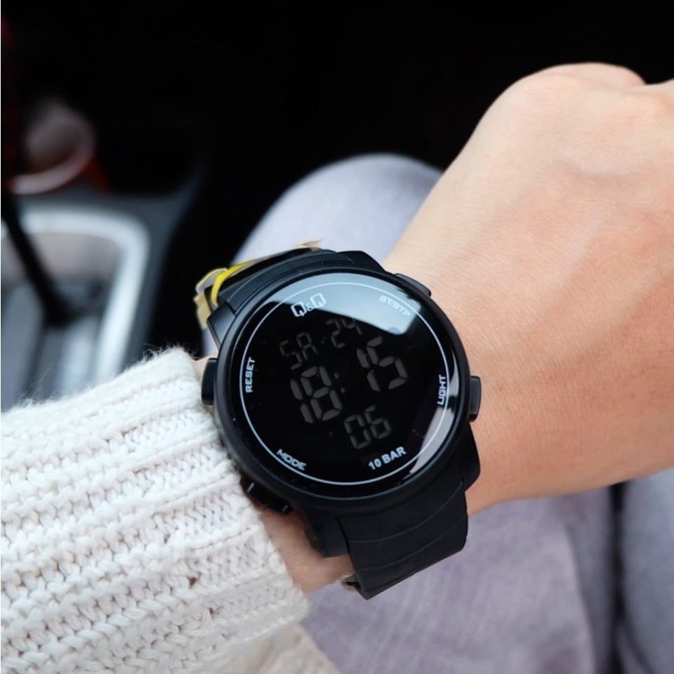 Reloj Q&Q l M122-J001Y l