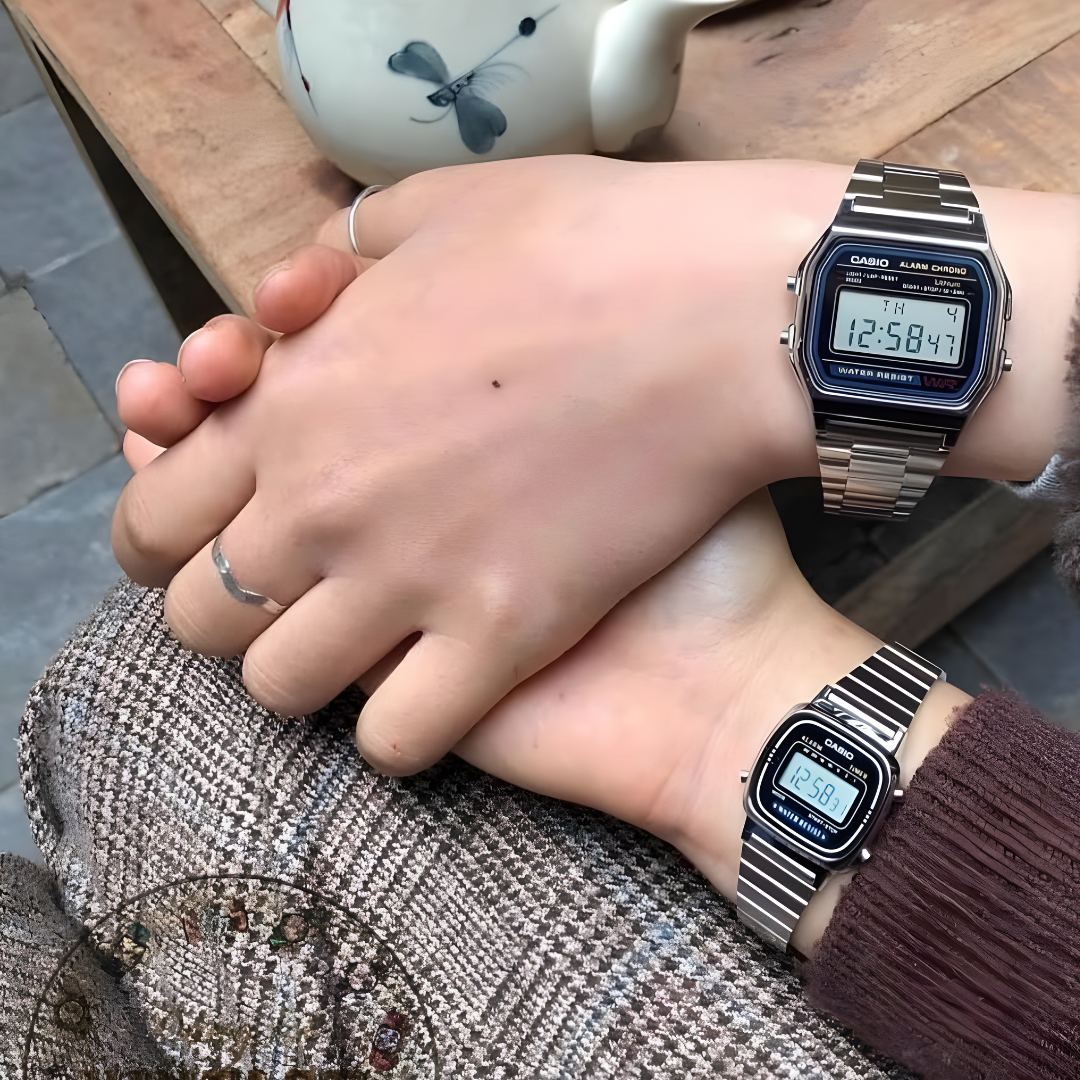 Set Relojes Casio Pareja l LA-670 + A-168 l