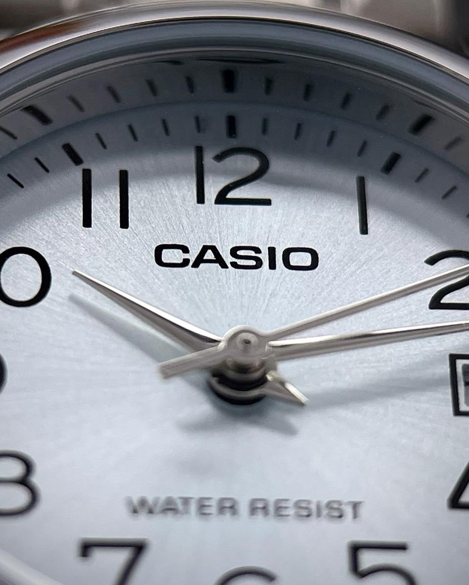 Reloj Casio LTP-V002D-2B