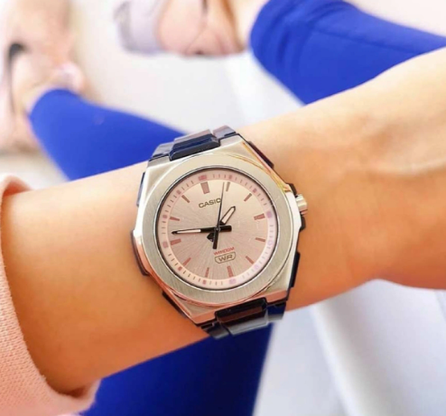 Casio LWA 300H dama