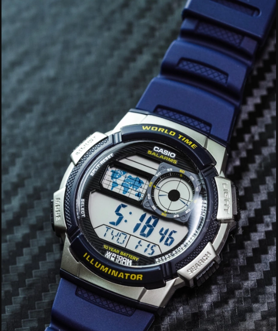 Reloj Casio AE-1000-2V