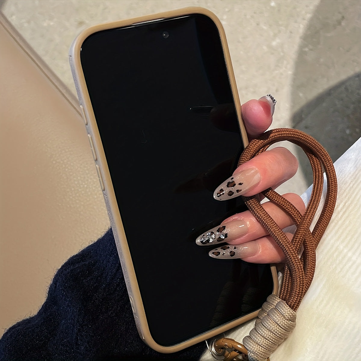 Case Iphone | Eco Cuero | Con cordón