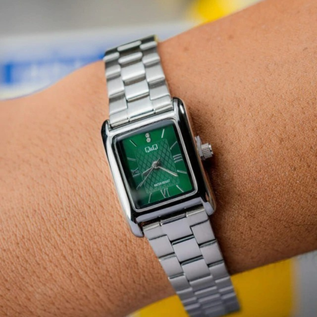 Reloj Mujer l Q68-001 l