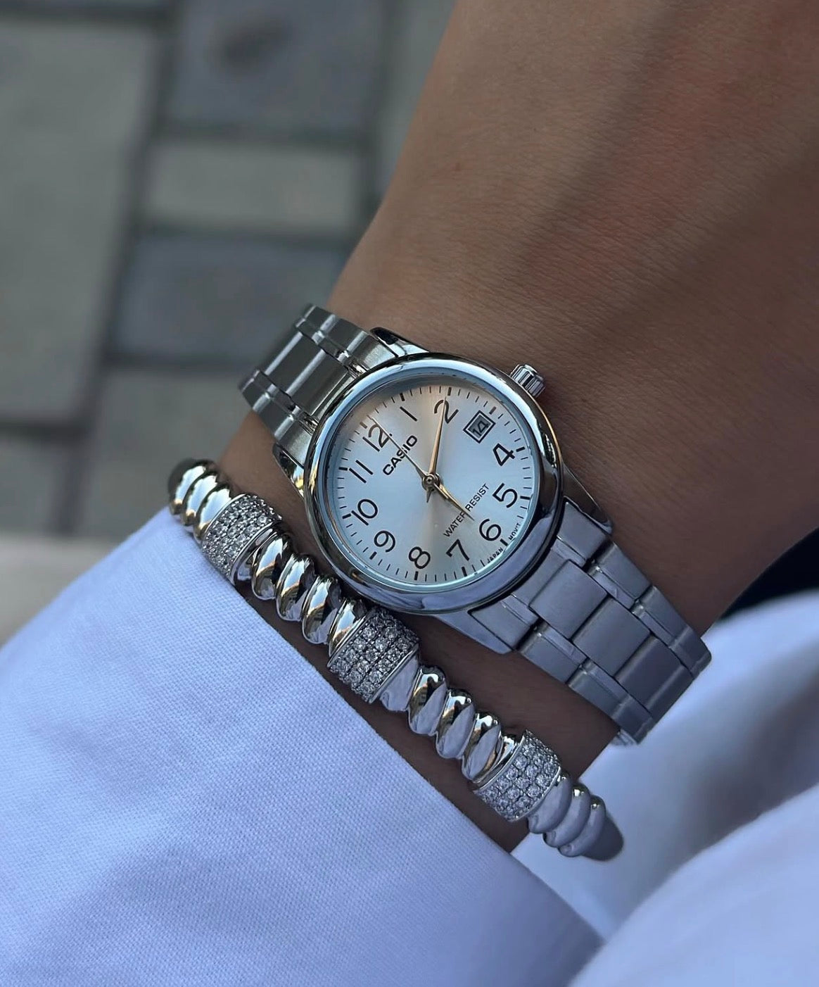 Reloj Casio LTP-V002D-2B