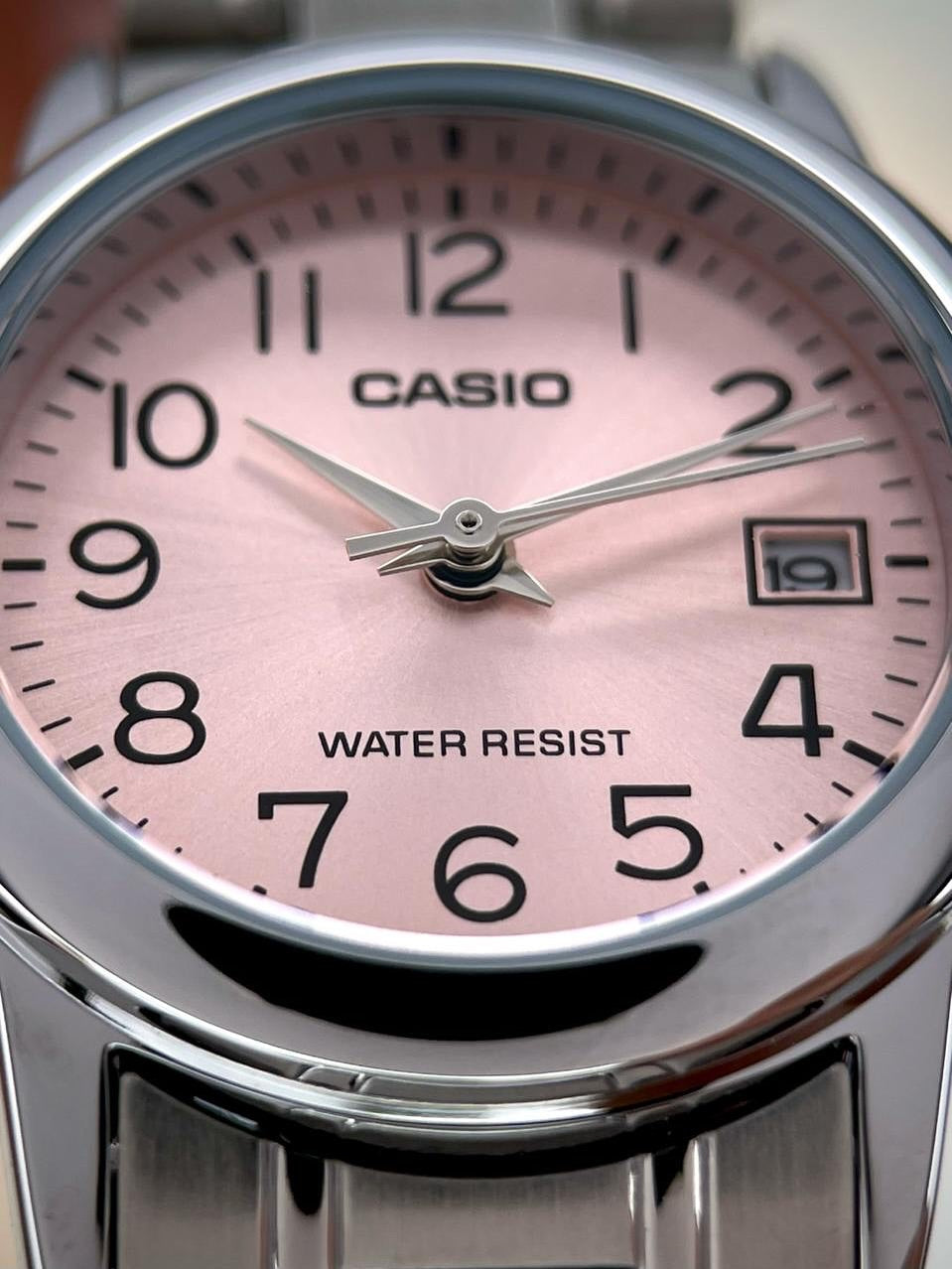 Reloj Casio LTP-V002D-2B