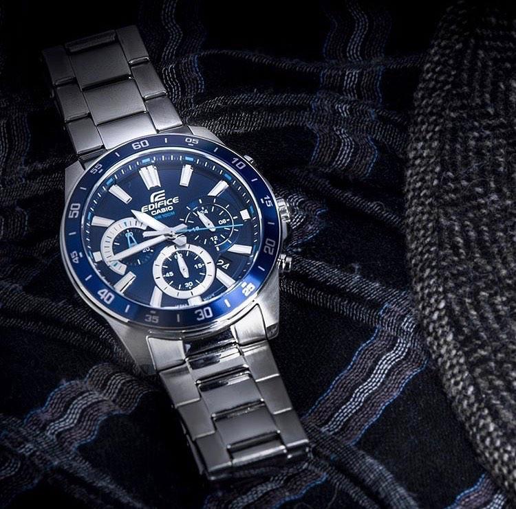 Reloj Casio l EFV-570D