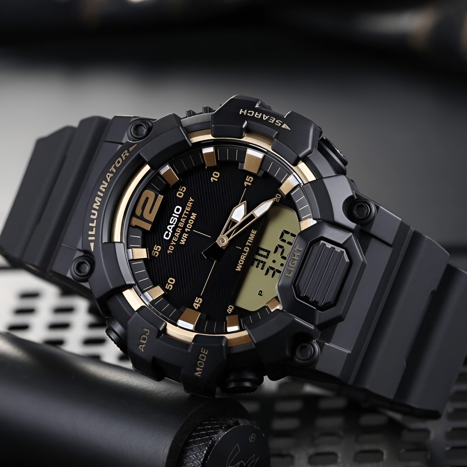 Reloj Casio HDC-700-3B2